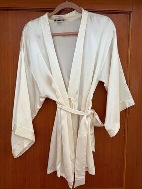 Journelle Bridal 100% Silk Cream Kimono Robe